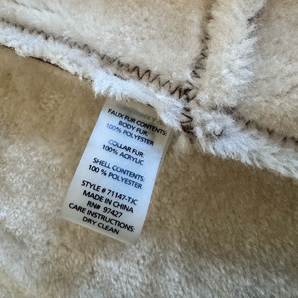 Dolce Cabo Faux Fur Vest NWOT Size Small - Picture 7 of 9